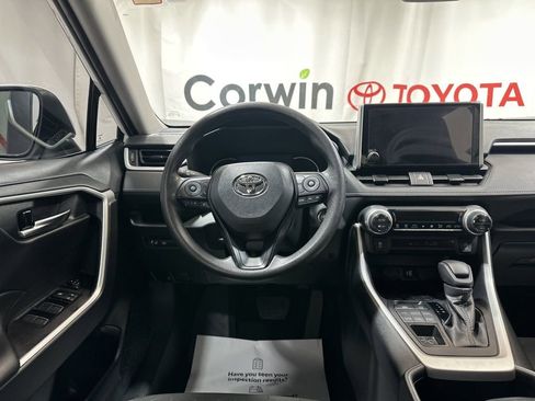 Used 2024 Toyota RAV4 XLE image 20