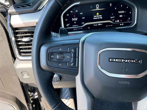 Used 2023 GMC Sierra 1500 Denali w/ Technology Package AWD/4WD image 23