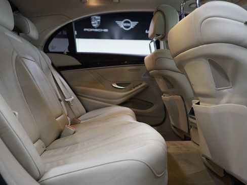 Used 2018 Mercedes-Benz S 450 Sedan image 30