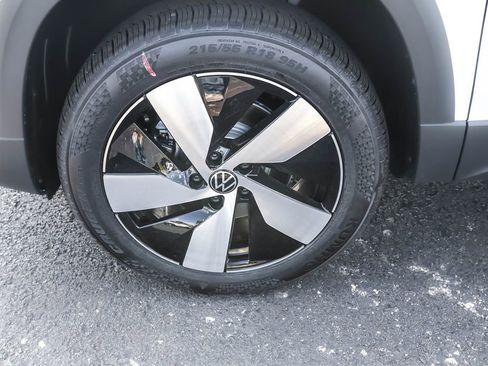 Used 2025 Volkswagen Taos S image 14