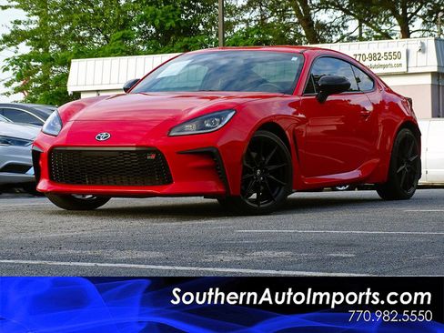 Used 2024 Toyota GR86 Premium RWD image 1