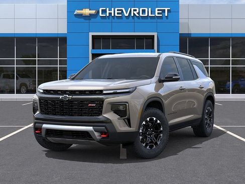 New 2027 Chevrolet Traverse Z71 w/ LPO, Floor Liner Package AWD/4WD image 7