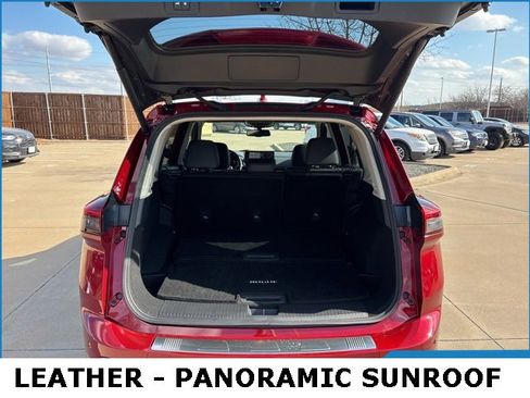 Used 2024 Nissan Rogue SL w/ SL Premium Package image 20