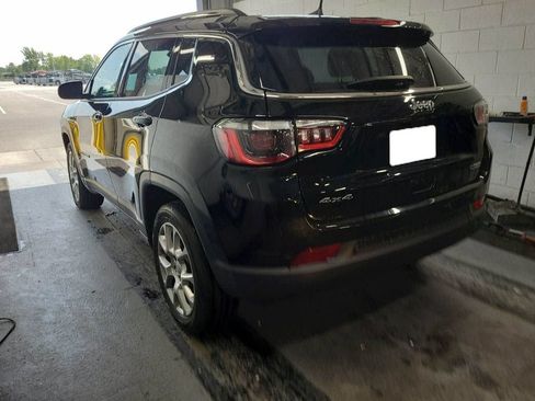 Used 2022 Jeep Compass Latitude AWD/4WD image 4