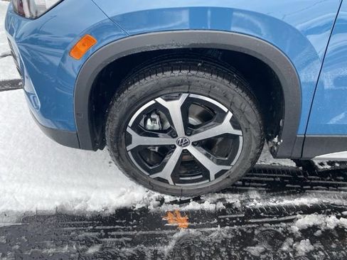 New 2026 Volkswagen Tiguan SE image 21