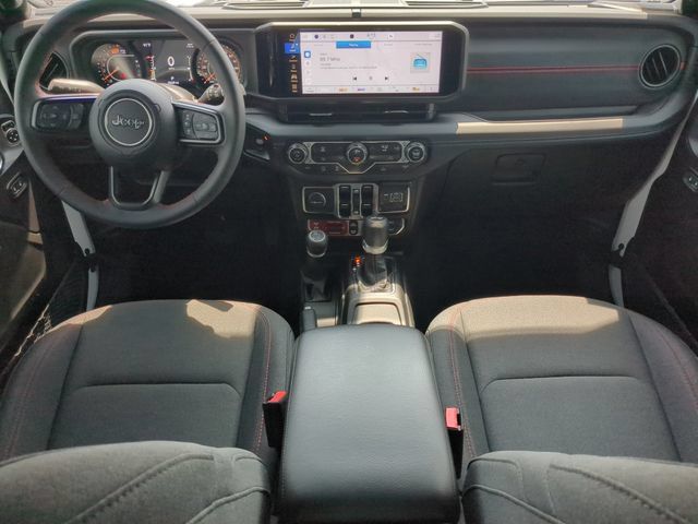 Used 2024 Jeep Wrangler Unlimited Rubicon AWD/4WD image 16