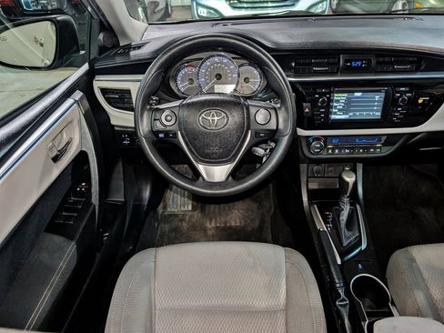 Used 2014 Toyota Corolla LE image 3