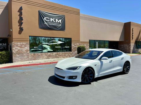 Used 2016 Tesla Model S 90D AWD/4WD image 2