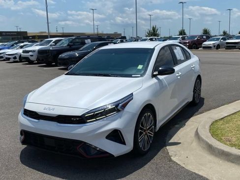 Used 2024 Kia Forte GT FWD image 3