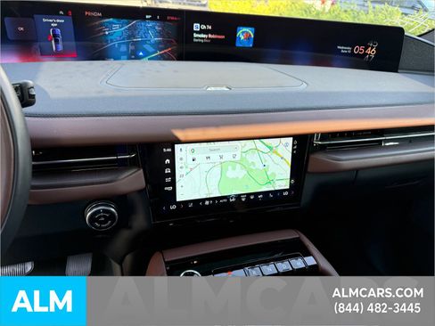 Used 2025 Lincoln Navigator Reserve AWD/4WD image 15