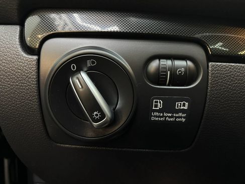 Used 2012 Volkswagen Jetta TDI FWD image 18