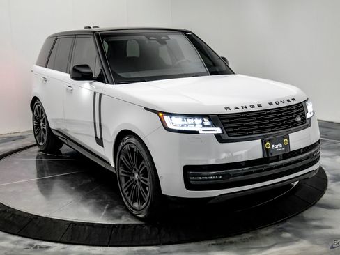 Used 2024 Land Rover Range Rover SE AWD/4WD image 24
