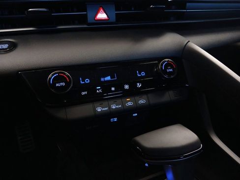 New 2026 Hyundai Elantra Sport FWD image 19