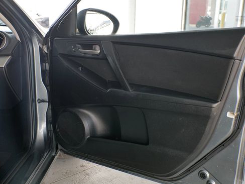 Used 2012 MAZDA MAZDA3 i Sport image 25