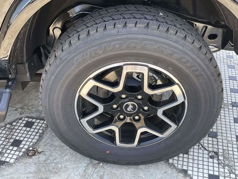 New 2026 Ford Bronco Outer Banks AWD/4WD image 9