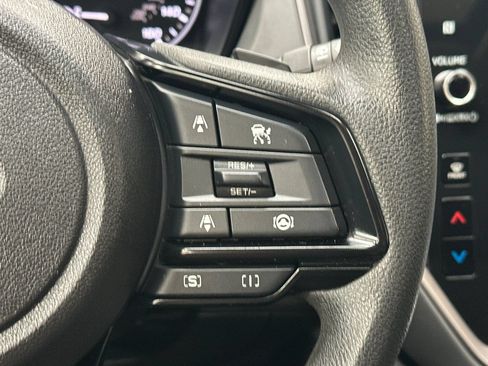 Used 2025 Subaru Crosstrek 2.5i Premium AWD/4WD image 30