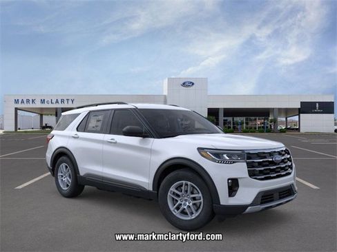 New 2026 Ford Explorer Active w/ Active Comfort Package image 7