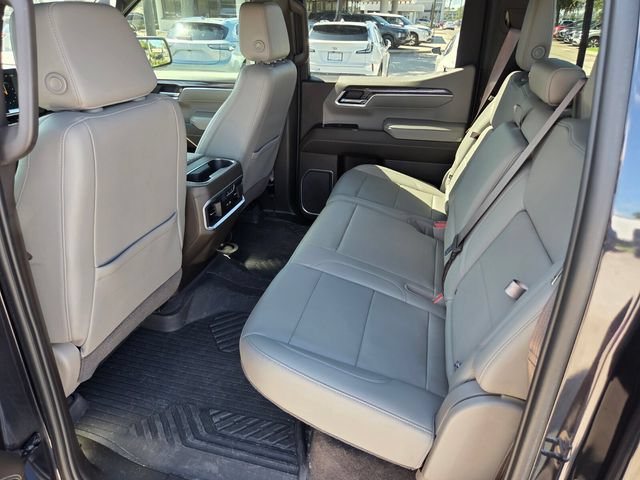 Used 2022 Chevrolet Silverado 1500 LTZ w/ LTZ Premium Package AWD/4WD image 9