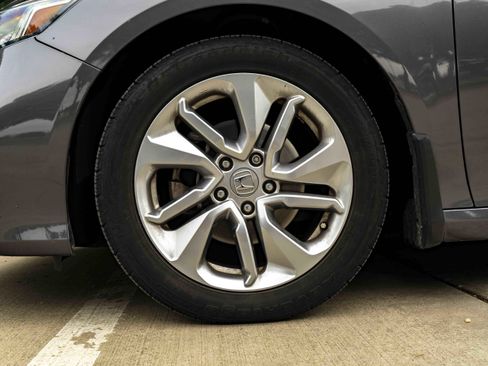 Used 2020 Honda Accord LX image 14