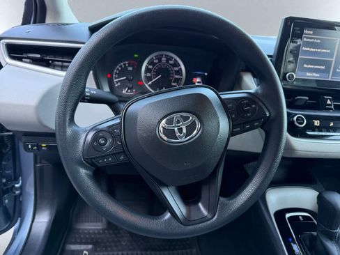 Used 2022 Toyota Corolla LE image 17