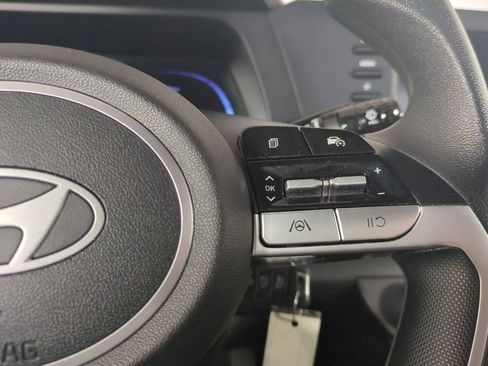 Used 2024 Hyundai Elantra SE FWD image 30