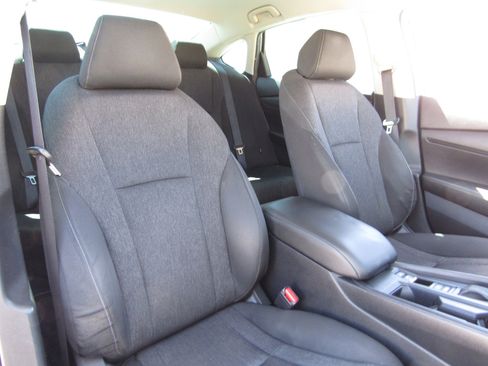 Certified 2023 Honda Accord LX image 10