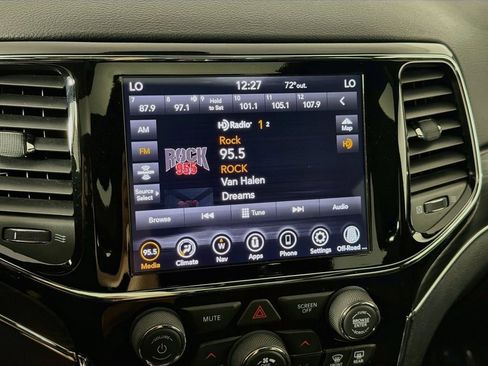 Used 2020 Jeep Grand Cherokee Limited w/ Trailer Tow Group IV AWD/4WD image 15