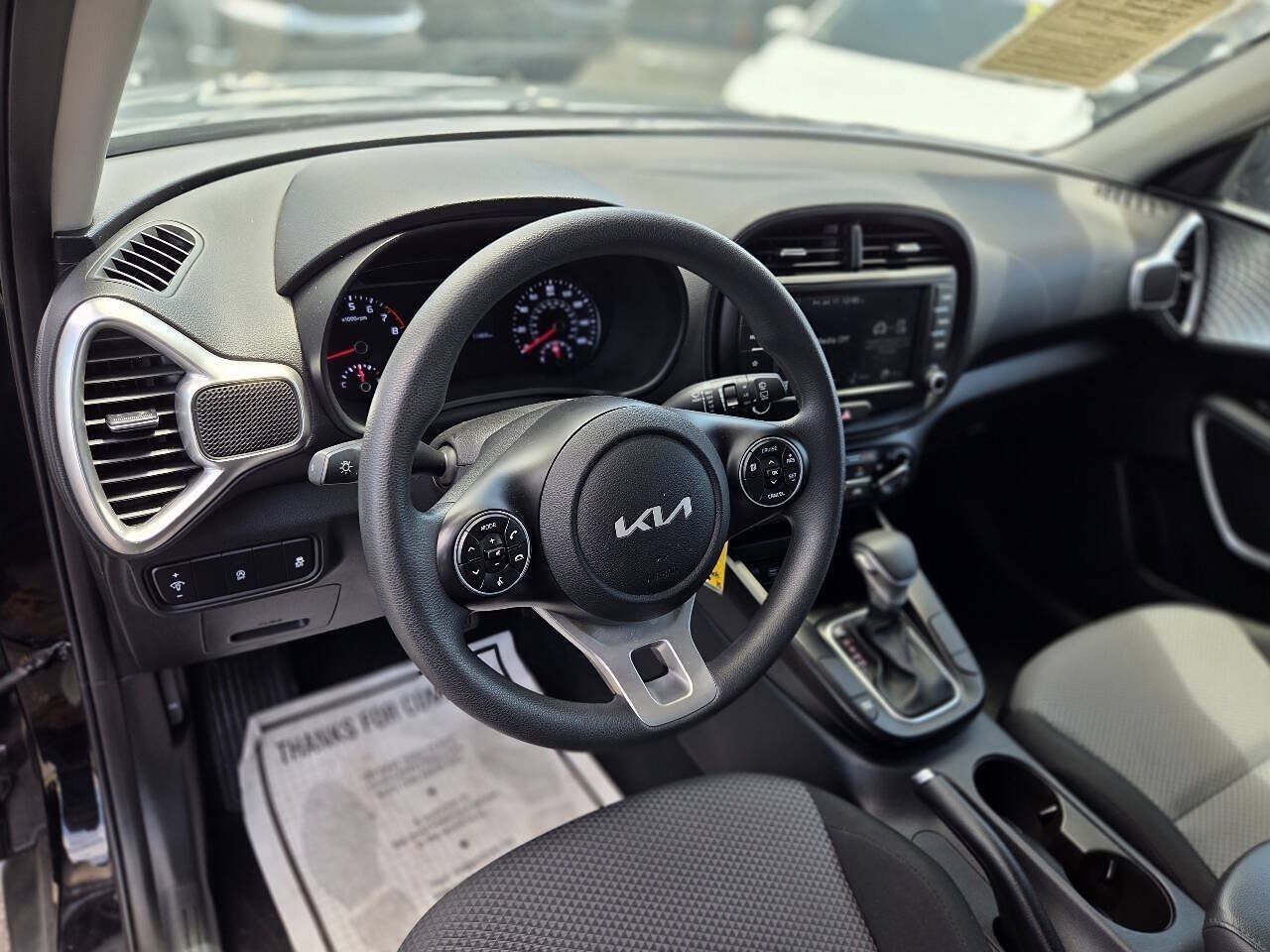 Used 2022 Kia Soul LX FWD image 28