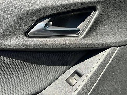 New 2026 Chevrolet Equinox LT w/ Convenience Package II image 12