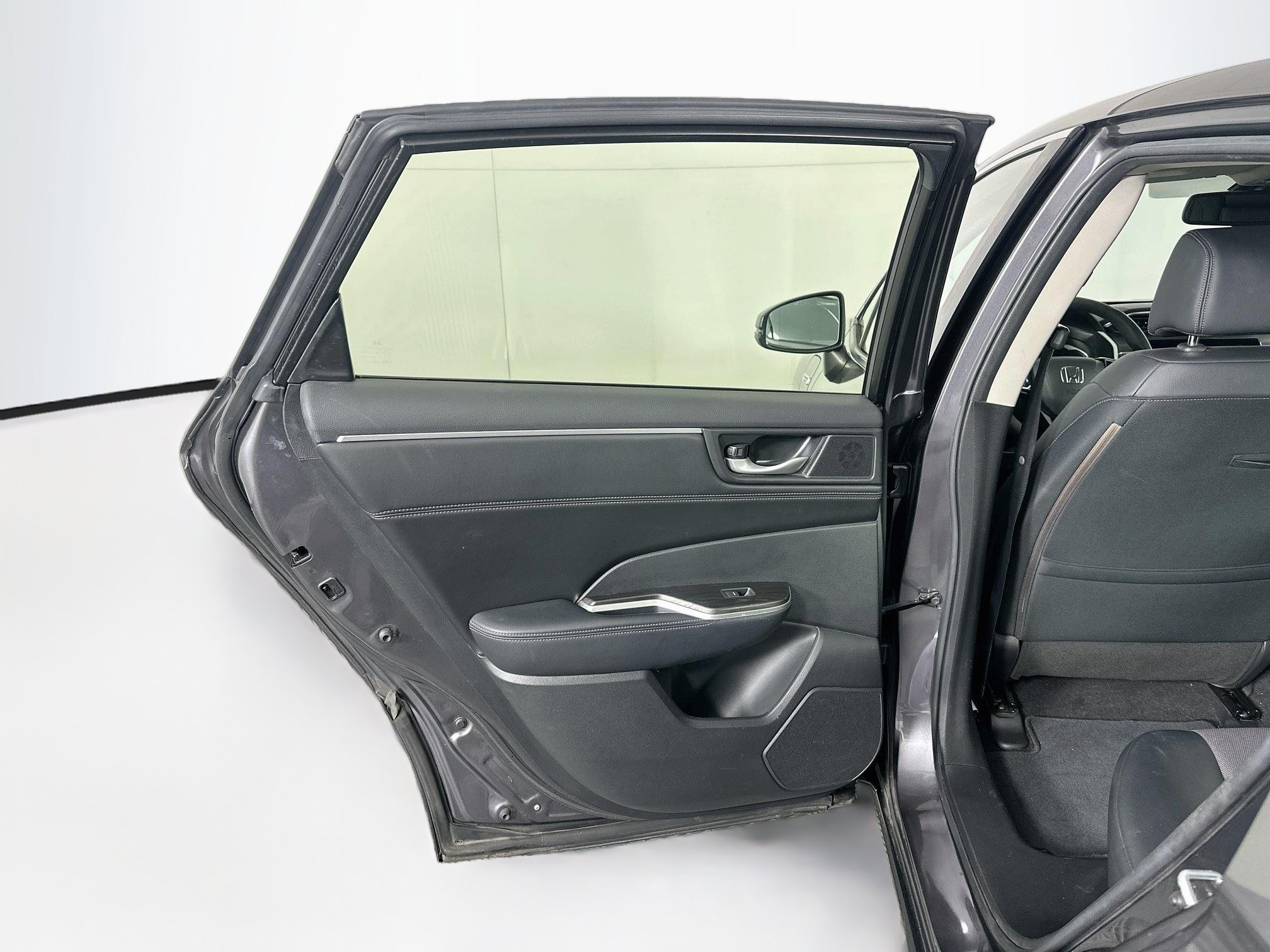 Used 2018 Honda Clarity Plug-In Hybrid image 24