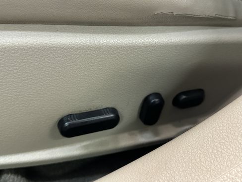 Used 2012 Ford Fusion SEL image 23