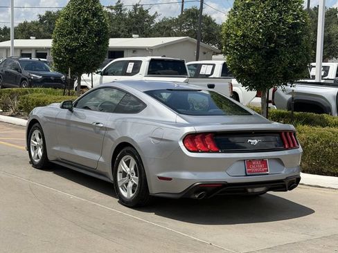 Used 2020 Ford Mustang Coupe RWD image 5