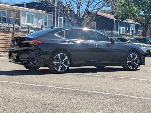 Certified 2025 Acura TLX w/Technology Package image 3