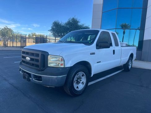 Used 2006 Ford F250 XL image 1