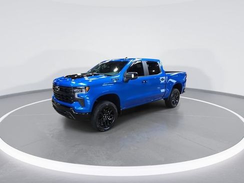 Used 2026 Chevrolet Silverado 1500 LT Trail Boss w/ LT Trail Boss Premium Package AWD/4WD image 4