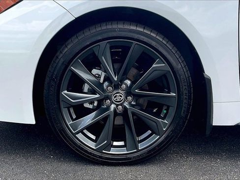 Used 2025 Toyota Corolla SE image 9