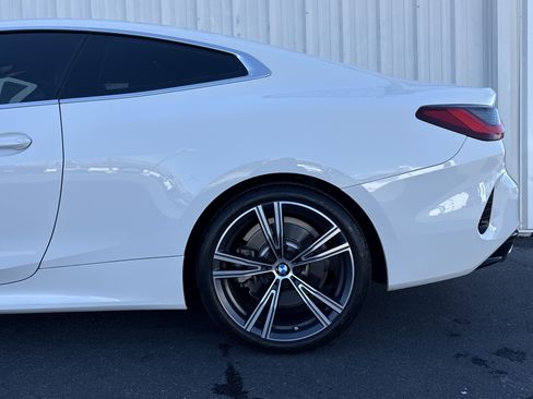 Used 2024 BMW 430i Coupe w/ Convenience Package image 2