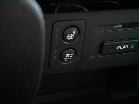 Used 2016 Honda Pilot Elite image 29