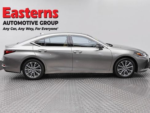 Used 2021 Lexus ES 350 w/ Premium Package FWD image 4