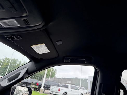Used 2023 Chevrolet Suburban LT AWD/4WD image 17