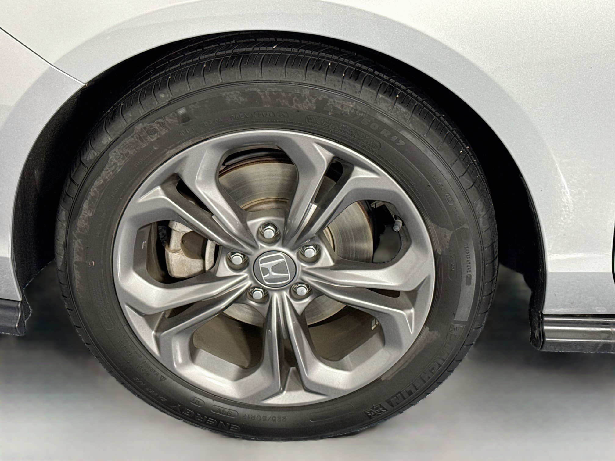 Certified 2024 Honda Accord EX image 30