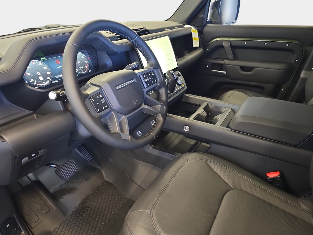 New 2026 Land Rover Defender 110 X-Dynamic SE AWD/4WD image 13
