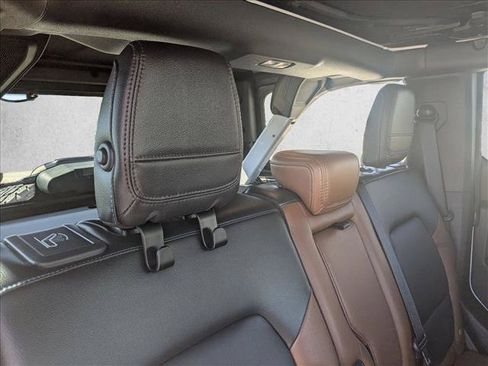 Used 2024 Ford Bronco Outer Banks AWD/4WD image 18