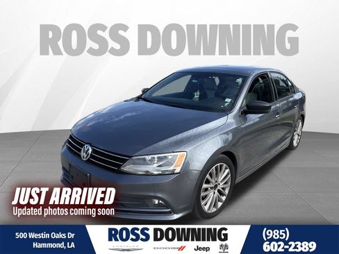 Used 2016 Volkswagen Jetta Sport FWD image 1