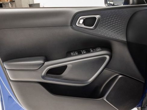 Used 2020 Kia Soul EX FWD image 8