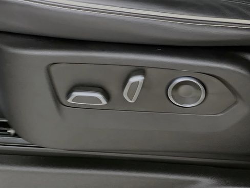 Used 2023 Cadillac Escalade ESV Sport w/ LPO, ONYX Package image 15