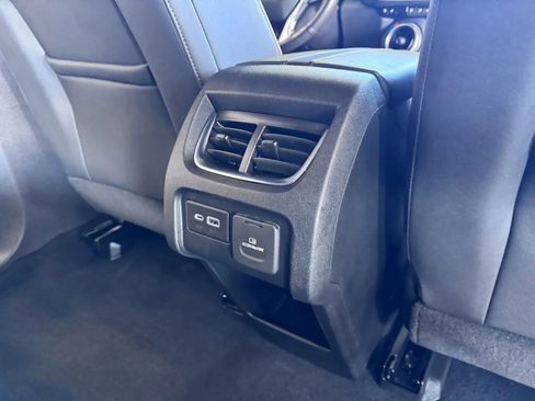 Used 2021 Chevrolet Blazer Premier image 17