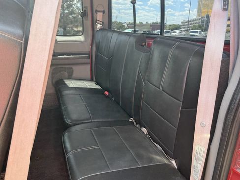 Used 1999 Ford F250 XLT image 14