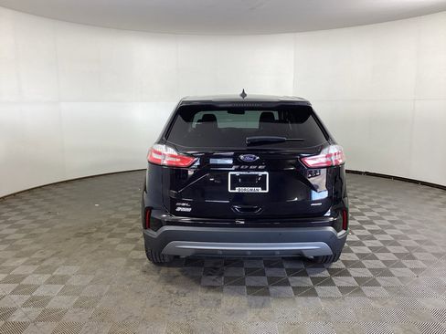 Used 2024 Ford Edge SEL w/ Convenience Package AWD/4WD image 3