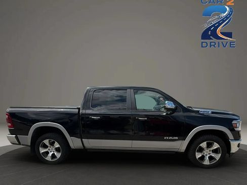 Used 2019 RAM 1500 Laramie AWD/4WD image 5